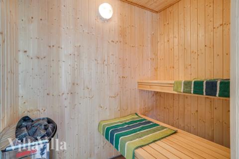 Nyd varmen i saunaen i luksushus nr. 494 til 18 personer