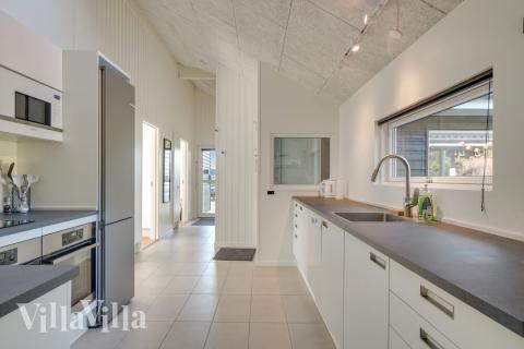 Køkkenet i luksushus nr. 504 er godt indrettet.