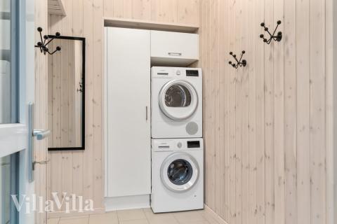 Den rummelige entre i luksushus nr. 733 i Tyskland