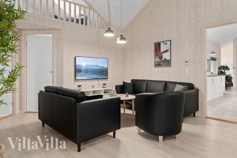 Aktivitetsrum i luksushus nr. 732 med 8 soveværelser og plads til 20 personer.