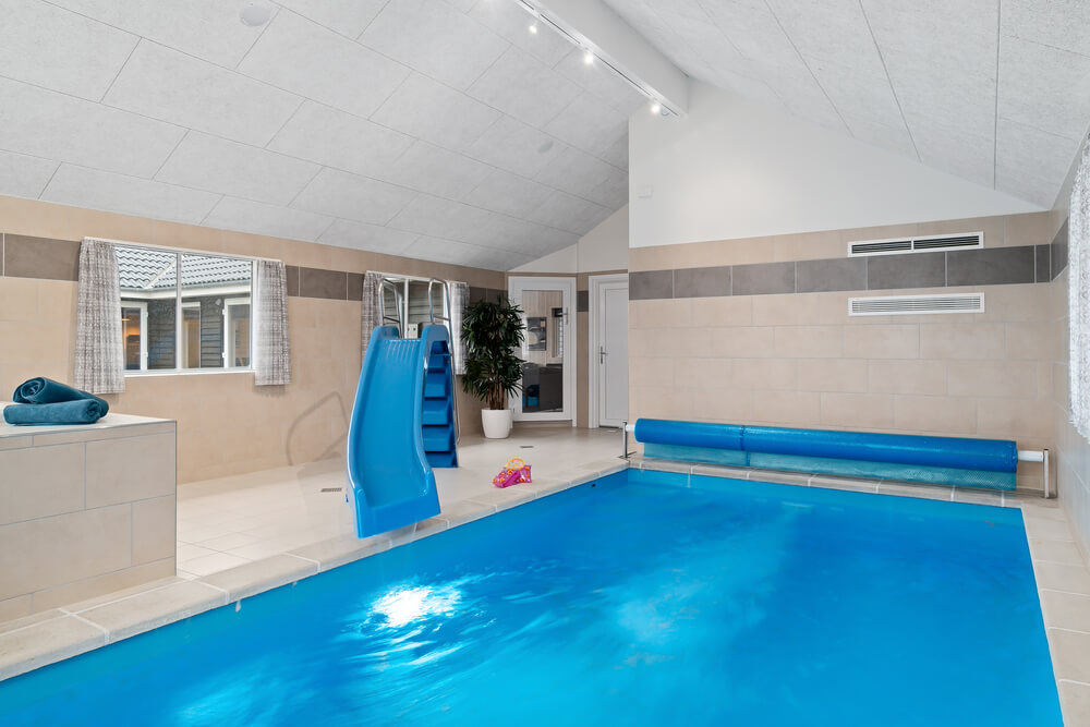 Den lækre pool i luksushuse nr. 732 til 20 personer