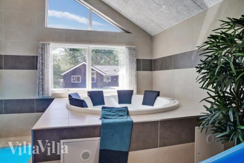 Luksushus nr. 503 byder bl.a. på et dejligt spabad