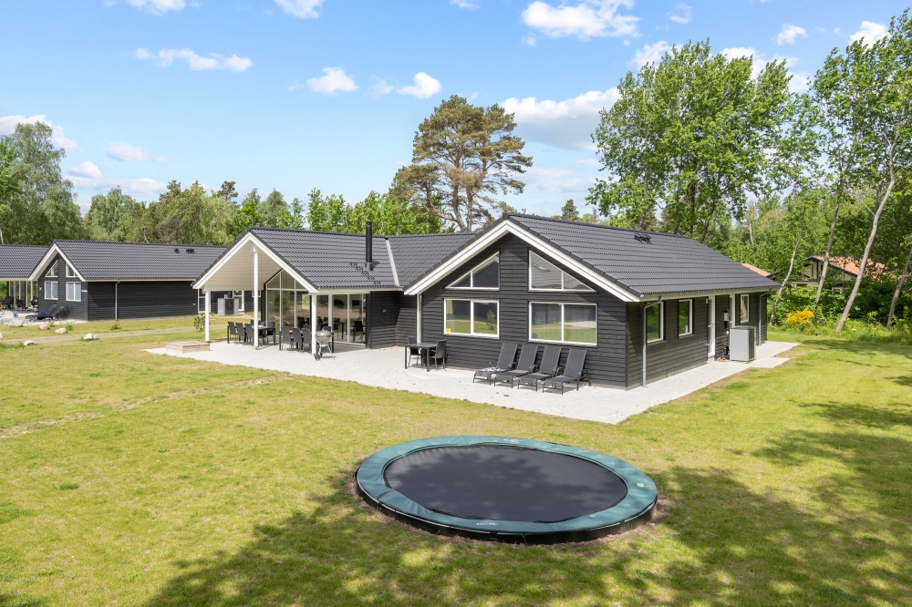 Flot sommerhus nr. 503 med god plads til op til 18 personer
