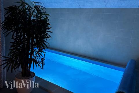 Tag en dukkert i poolen i luksushus nr. 511 i Lolland/Falster/Møn.