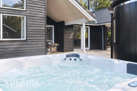 Nyd varmen i spaen i luksushus nr. 511 i Lolland/Falster/Møn