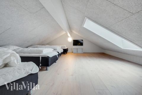 Nogle af de 16 sovepladser findes på hemsen i luksushus nr. 513