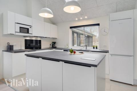 Køkkenet i luksushus nr. 509 er godt indrettet.