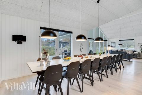 Opholdsrum med plads til 18 i luksushus nr. 502.