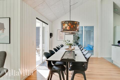 Det store lyse opholdrum i luksushus nr. 515 til 14.