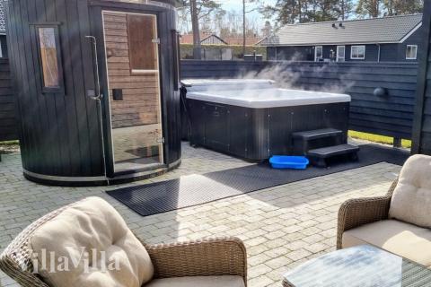 Nyd varmen i spaen i luksushus nr. 515 i Lolland/Falster/Møn