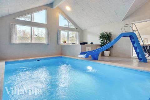 Flot sommerhus nr. 517 med god plads til op til 18 personer