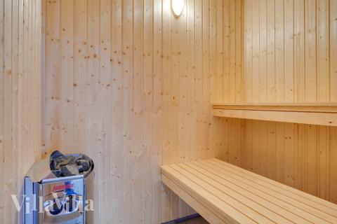 Nyd varmen i saunaen i luksushus nr. 517 til 18 personer