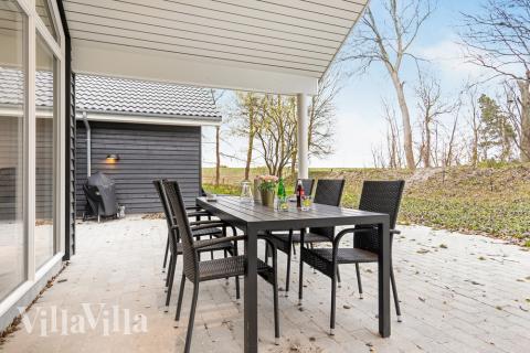 Luksushus nr. 507 har en dejlig terrasse med gode havemøbler til 18 personer.