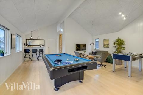 Ud over de mange timer, man kan bruge i husets pool-afdeling, så byder luksushus 507 også på billard/bordtennis og dart