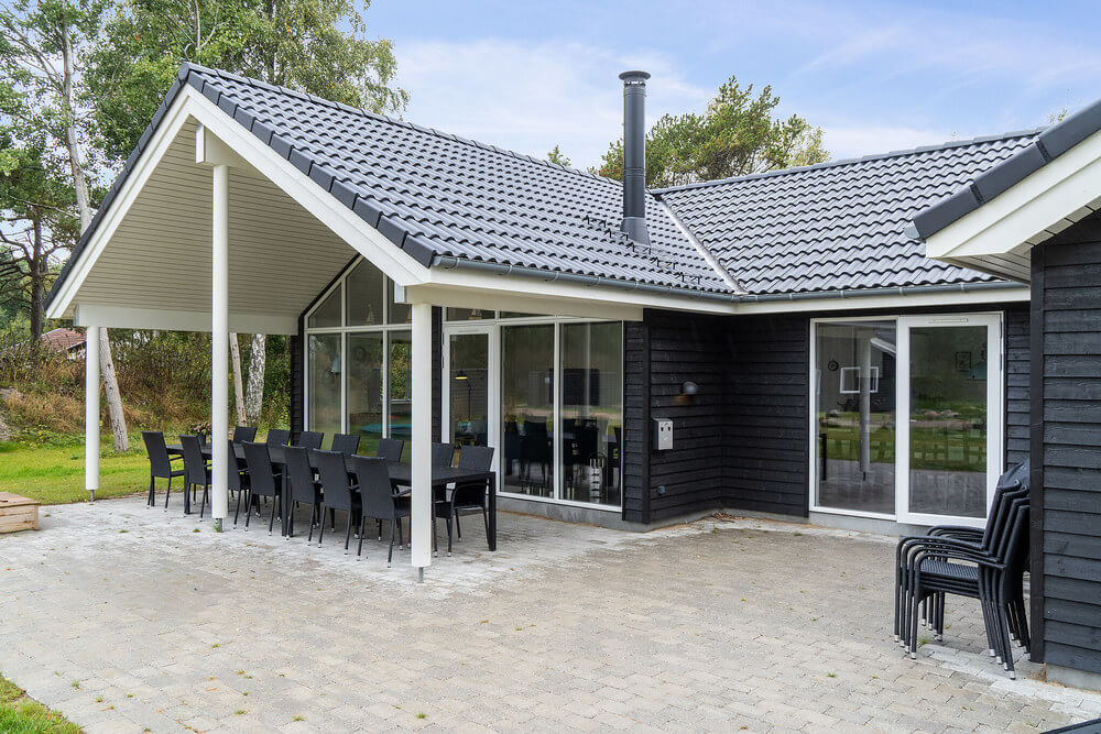 Luksushus nr. 506 har en dejlig terrasse med gode havemøbler til 18 personer.