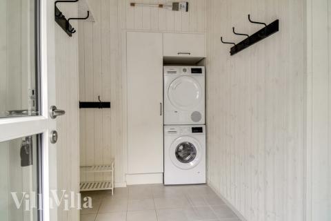 Den rummelige entre i luksushus nr. 506 i Lolland/Falster/Møn