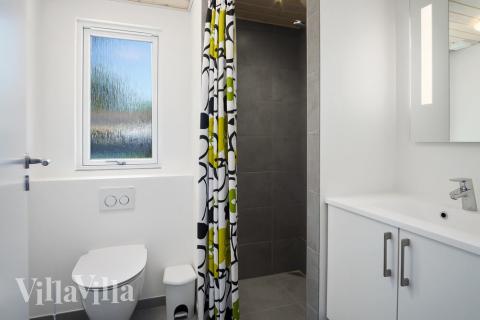 Ét af badeværelserne i luksushus nr. 498