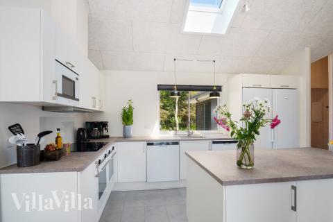 Køkkenet i luksushus nr. 498 er godt indrettet.