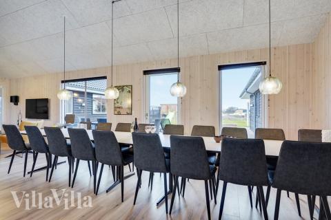 Det store lyse opholdrum i luksushus nr. 508 til 20.