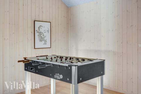 Aktivitetsrum i luksushus nr. 499 med 9 soveværelser og plads til 24 personer.