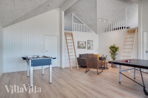 Luksushus 531 til 30 personer byder på et stort aktivitetsrum med bl.a. billard og dart