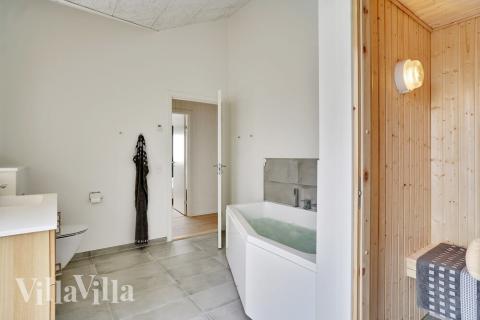 Nyd varmen i saunaen i luksushus nr. 514 til 10 personer