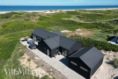 Dette skønne poolhus nr. 514 med plads til 10 personer ligger i Nordjylland