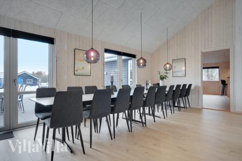 Opholdsrum med plads til 20 i luksushus nr. 526.