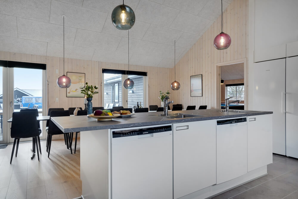 Velindrettet køkken i luksushus nr. 526 i Sydjylland.