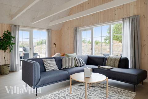 Sofahjørnet i luksushus 518 i Vestjylland.