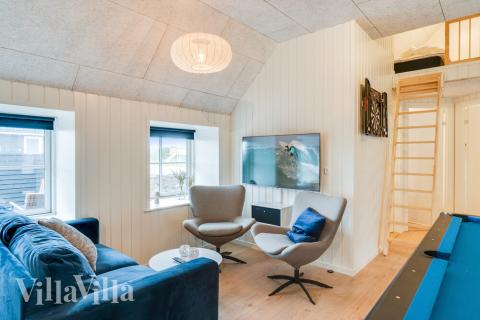 Luksushus 528 til 28 personer byder på et stort aktivitetsrum med bl.a. billard og dart