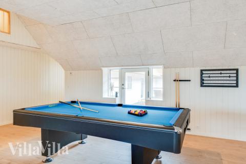 Ud over de mange timer, man kan bruge i husets pool-afdeling, så byder luksushus 528 også på billard/bordtennis og dart