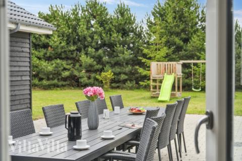Luksushus nr. 532 har en dejlig terrasse med gode havemøbler til 20 personer.