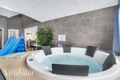 Nyd varmen i spaen i luksushus nr. 527 i Nordsjælland