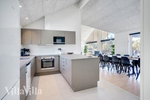 Køkkenet i luksushus nr. 533 er godt indrettet.