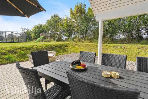 Stor terrasse ved luksushus nr. 524 i Sydjylland.