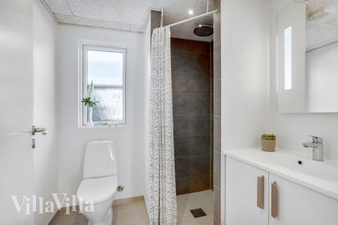 Ét af badeværelserne i luksushus nr. 523