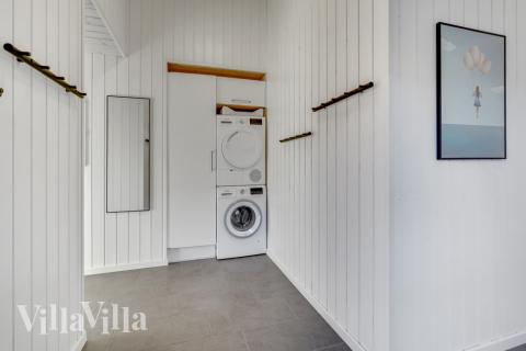 Den rummelige entre i luksushus nr. 536 i Vestjylland