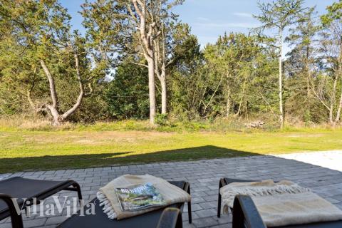 Stor terrasse ved luksushus nr. 536 i Vestjylland.