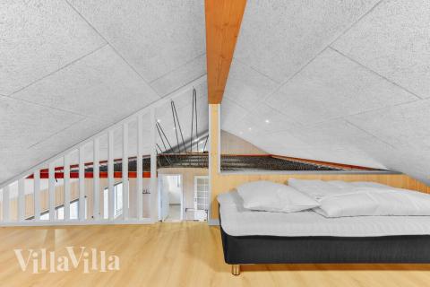 Den store hems i luksushus nr. 539 til 14 personer