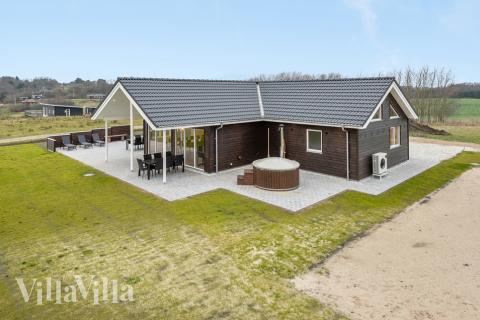 Flot luksushus nr. 539 med god plads til op til 14 personer