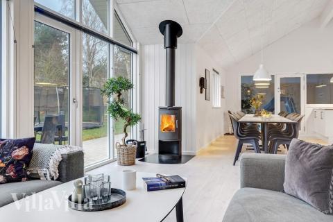 Det store lyse opholdrum i luksushus nr. 543 til 16.