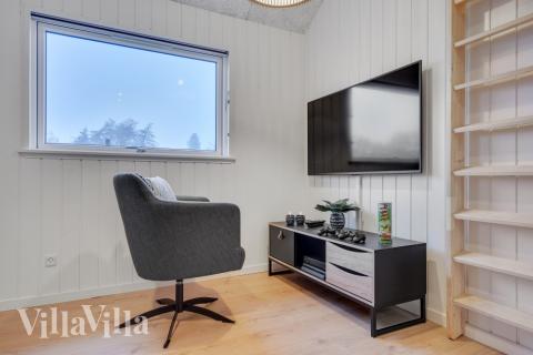 Aktivitetsrum i luksushus nr. 549 med 5 soveværelser og plads til 14 personer.