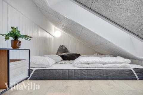 Den store hems i luksushus nr. 549 til 14 personer