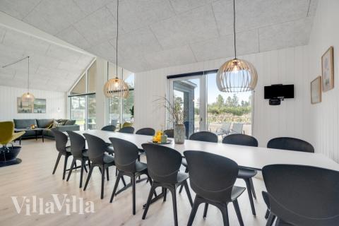 Opholdsrum med plads til 14 i luksushus nr. 540.