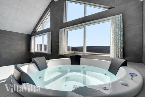 Luksushus nr. 547 byder bl.a. på et dejligt spabad