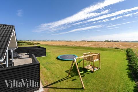 Stort udvalg af udendørs aktiviteter ved luksushus nr. 547 i Limfjorden.