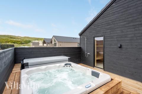 Tag en dukkert i poolen i luksushus nr. 558 i Vestjylland.