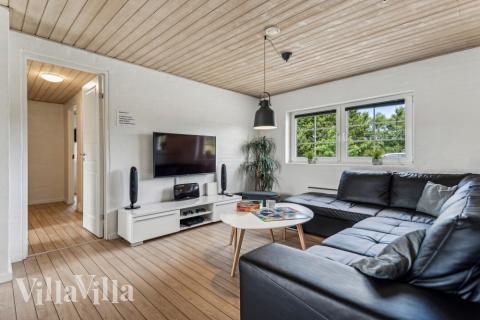 Sofaen i luksushus 572 i Vestjylland indbyder til brætspil eller at se en film sammen.