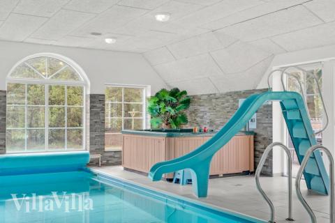 Nyd varmen i spaen i luksushus nr. 573 i Vestjylland